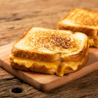Kids Grilled Cheese & Fries